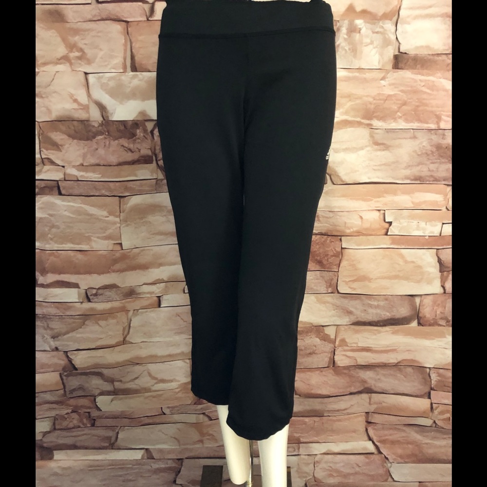 Adidas woman loose capri size M